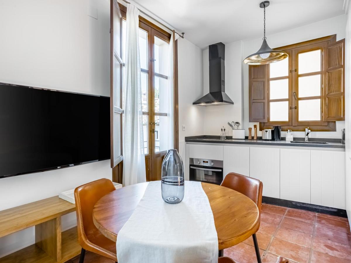 Limehome Granada Calle Santa Ana Экстерьер фото