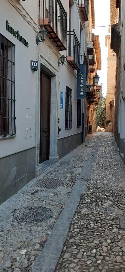 Limehome Granada Calle Santa Ana Экстерьер фото